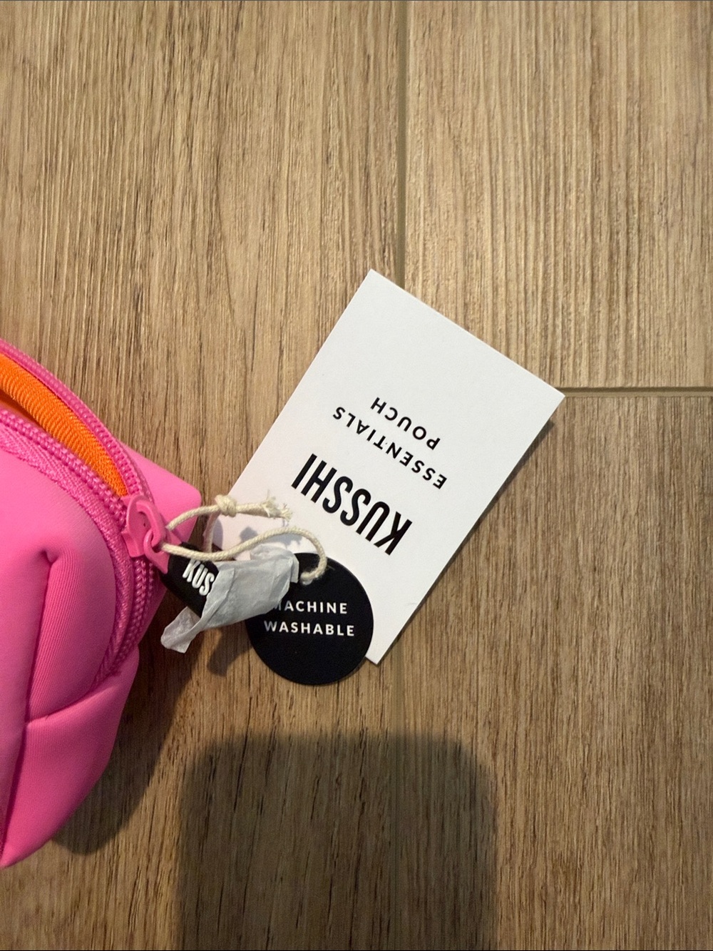 Kusshi Hot Pink Cosmetic Pouch - Picture 10 of 10